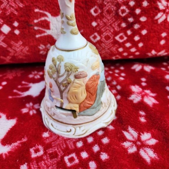 Lefton nativity bell Christmas bell - Picture 6 of 6